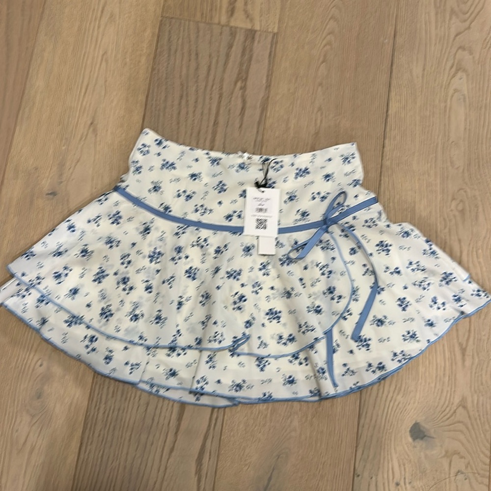 PaperMoon Blue and white bluebonnet floral skirt size S